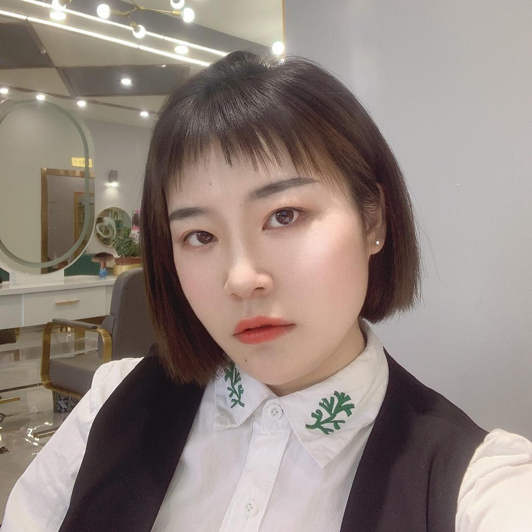 那曲星秀美业二店21号