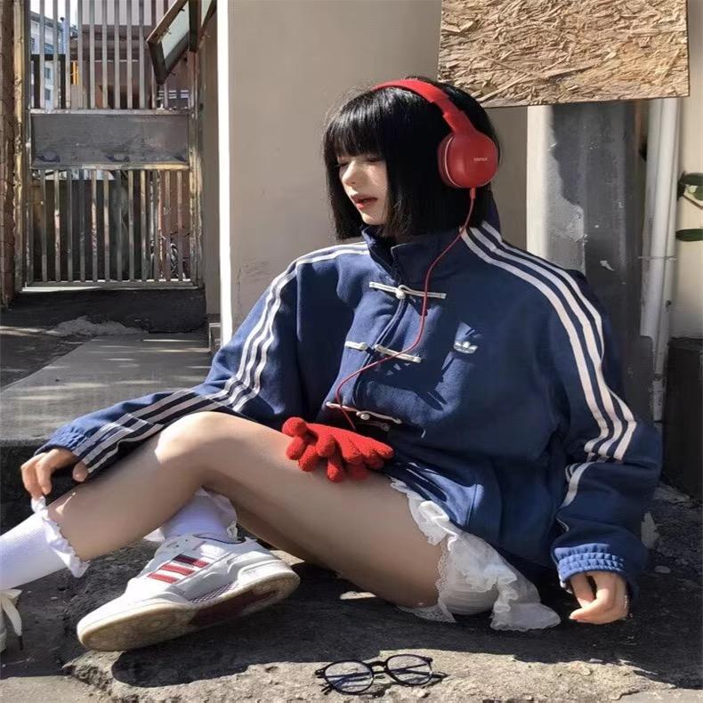 宇辉运动鞋服折扣促销