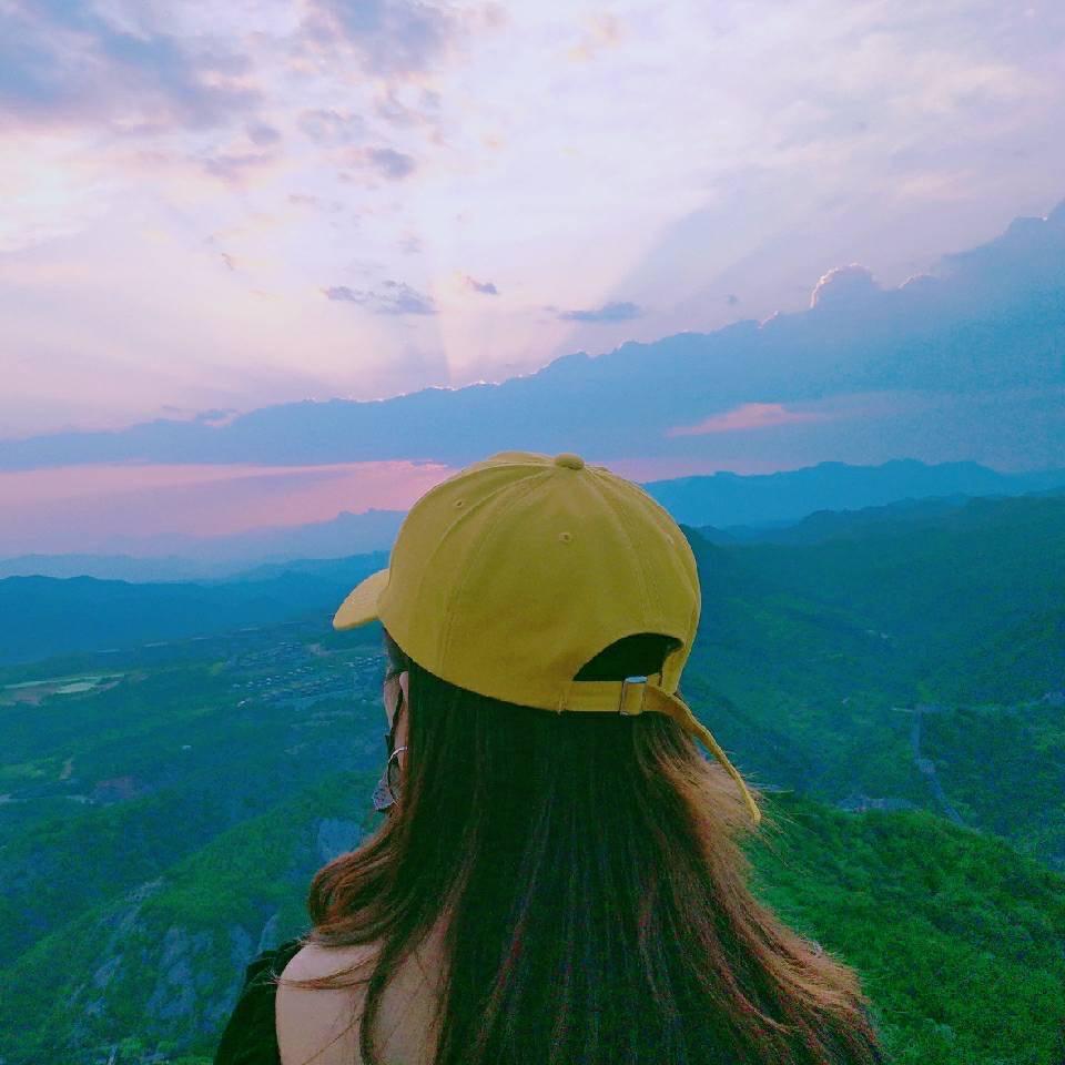 开红旗的小辰辰