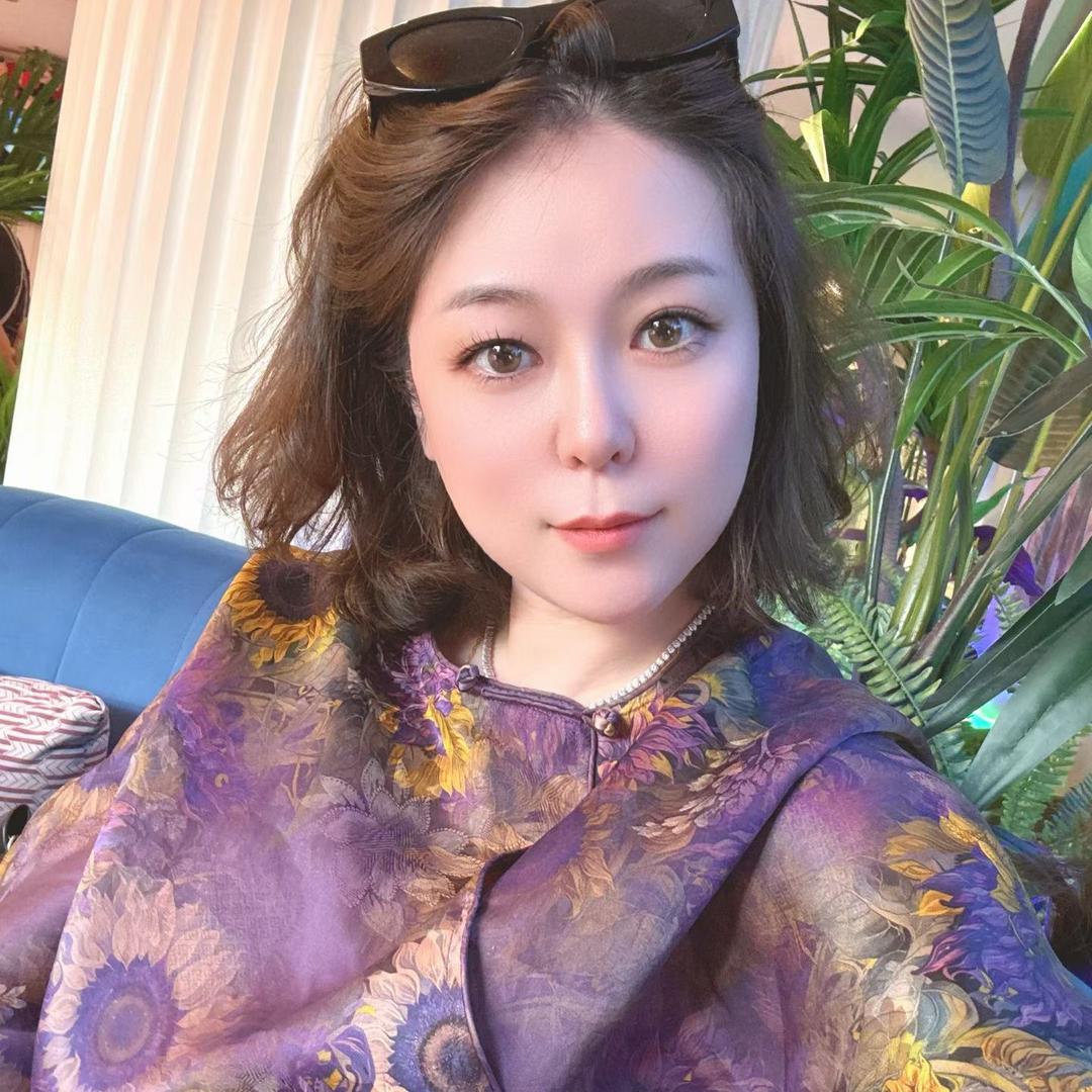 爱偲珠宝银饰店