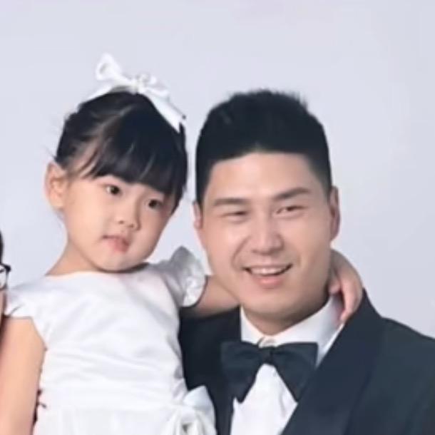 妮妮和爸爸