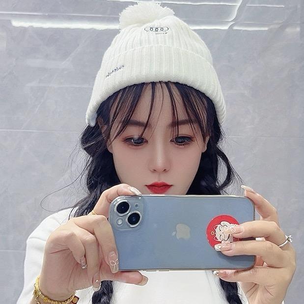 小猪吃不饱🐷🐷🐷