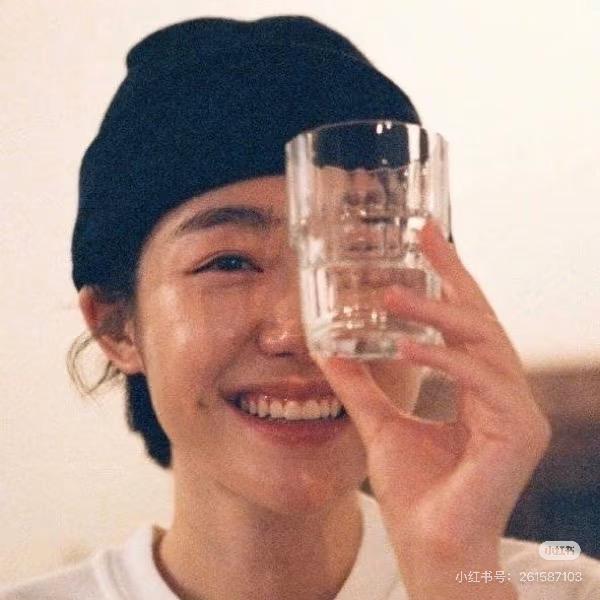 扎熙娜姆.