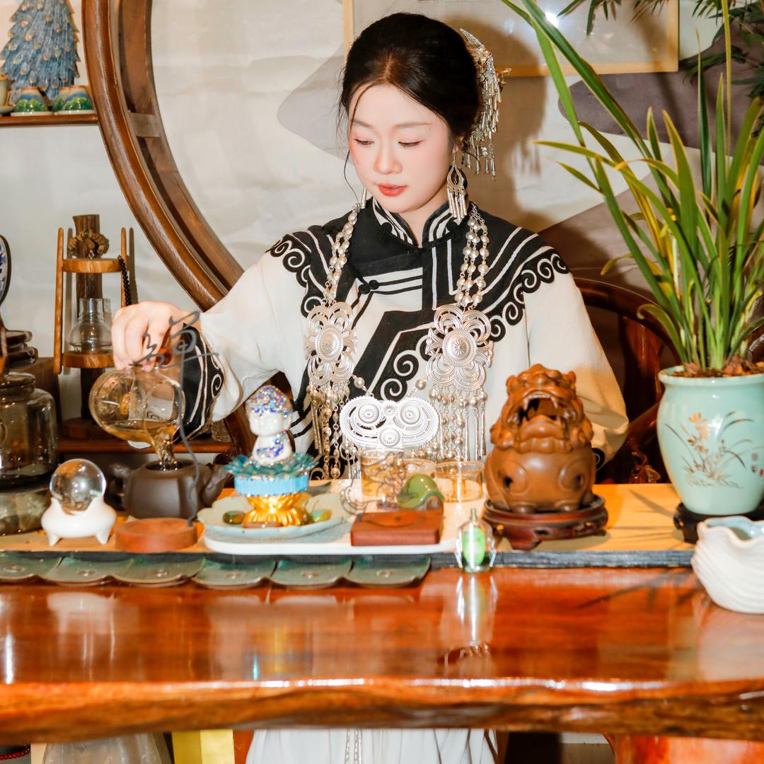 云南姑娘秋妹妹