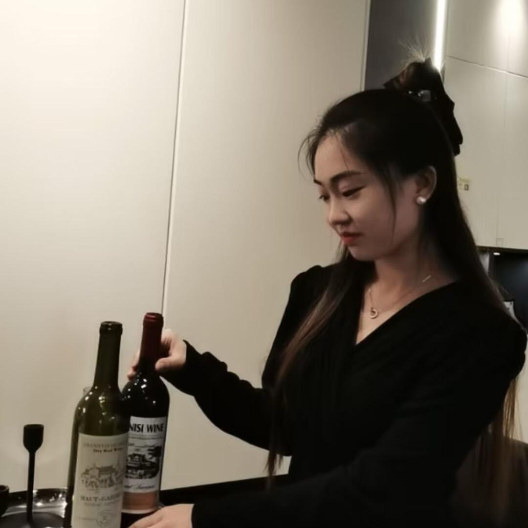 江辞
