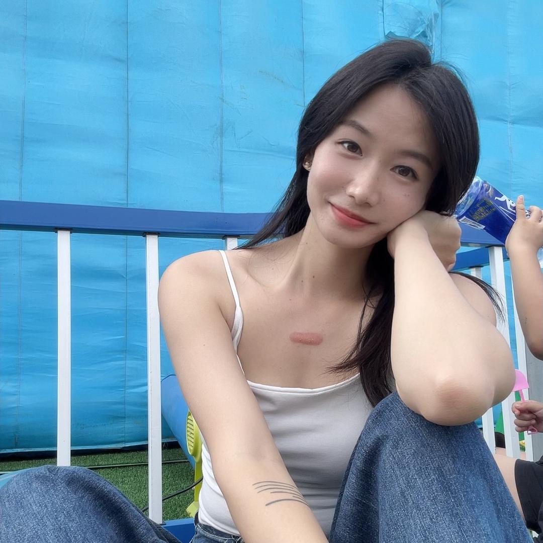 卖衣服的小姨子