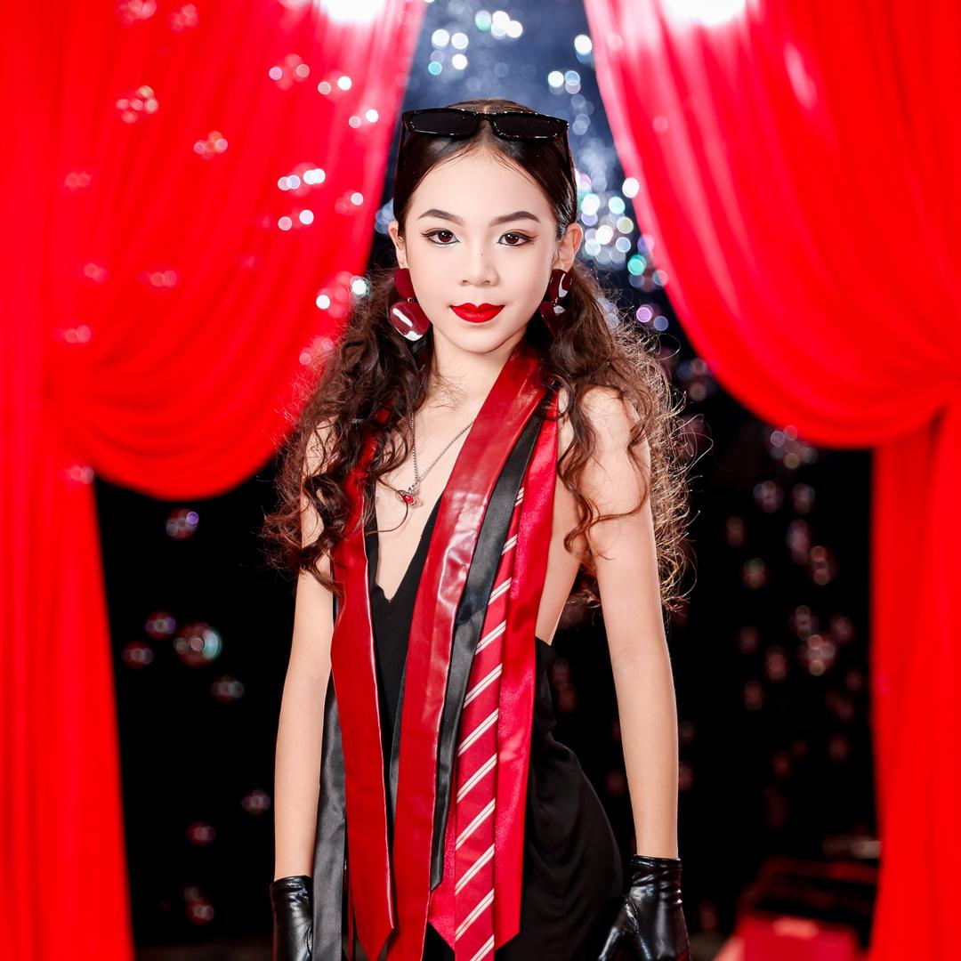 三亚新迪赵艺涵•桃桃