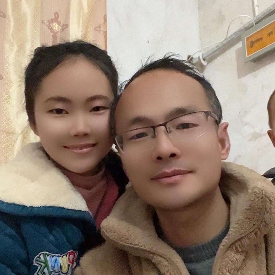 老挝媳妇小辣椒大熊好物馆