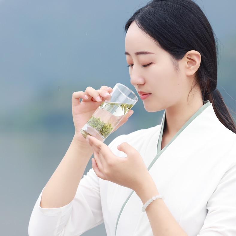 白依林