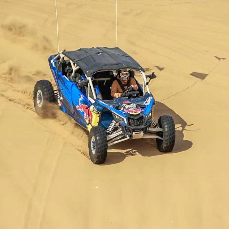 马明（乌兰布和穿越之门便利店）UTV体验