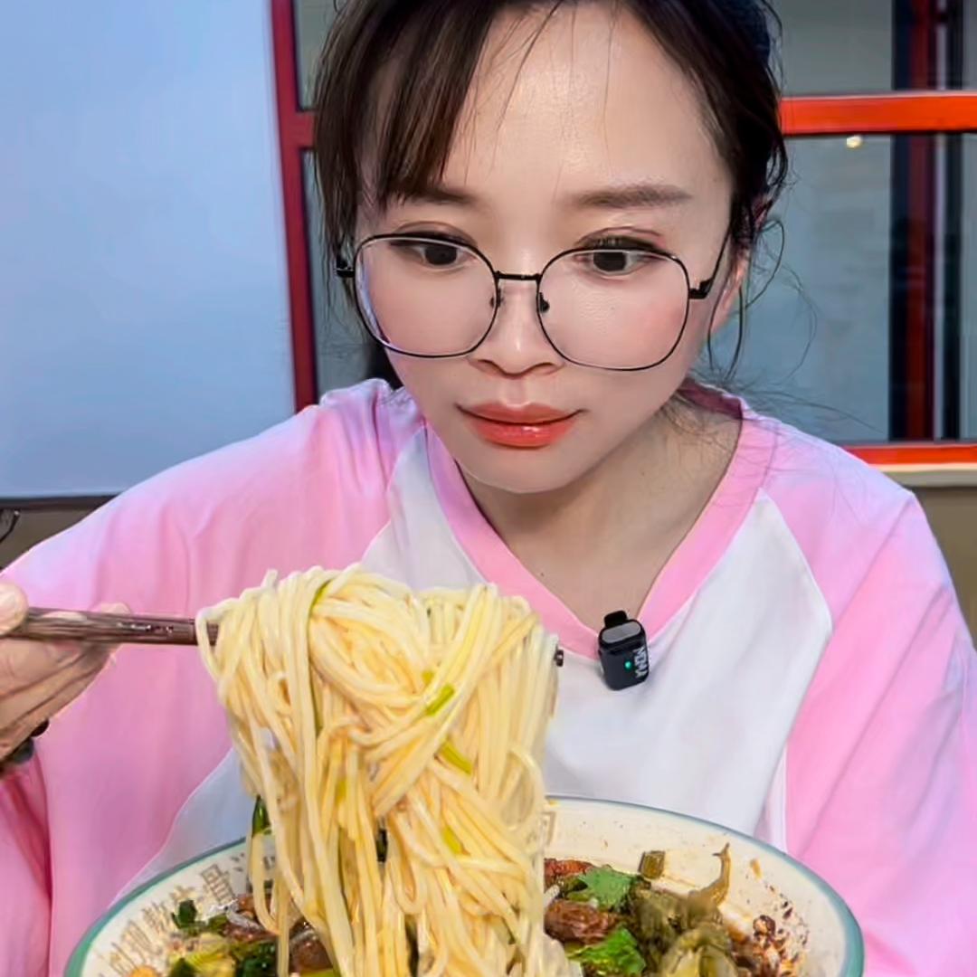 沪上小余