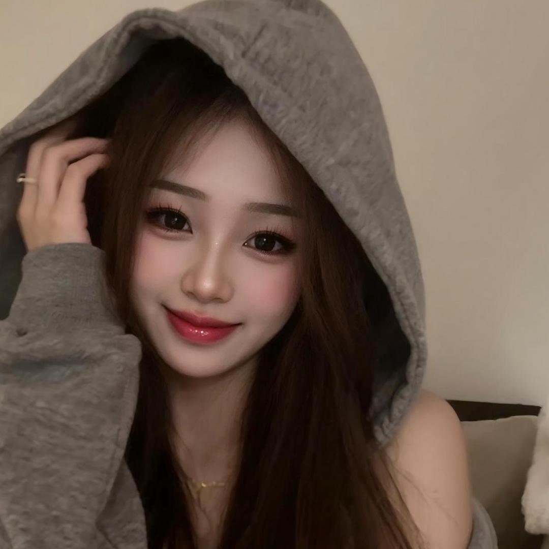 👧🏻¹⁹⁹⁸