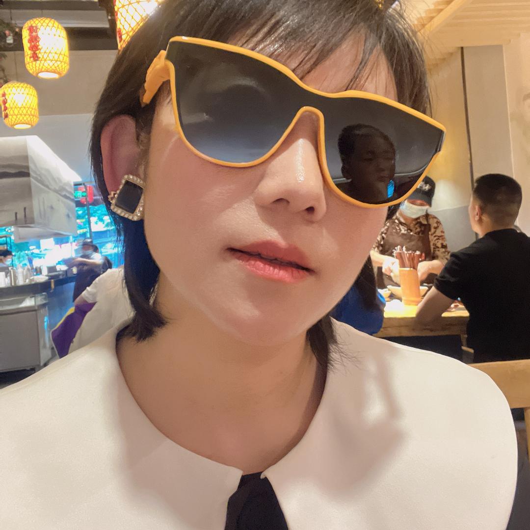 话题名品折扣