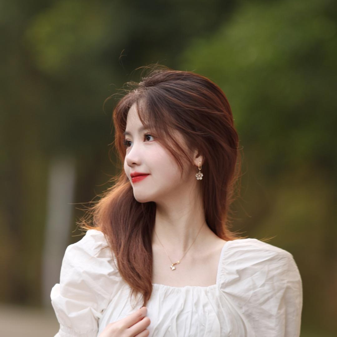 喝牛奶的mico