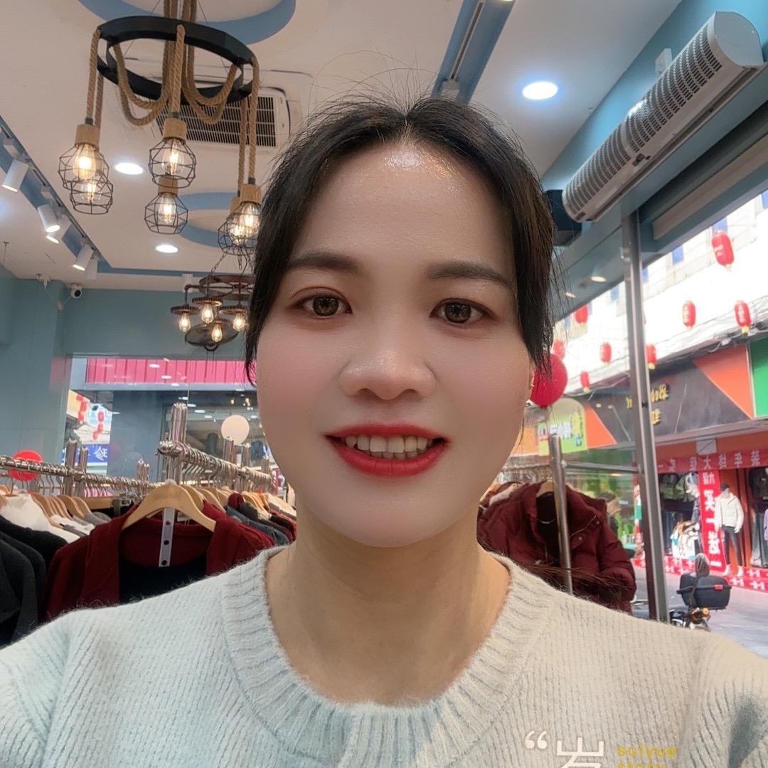 衣淑(百盛时代广场店)小果