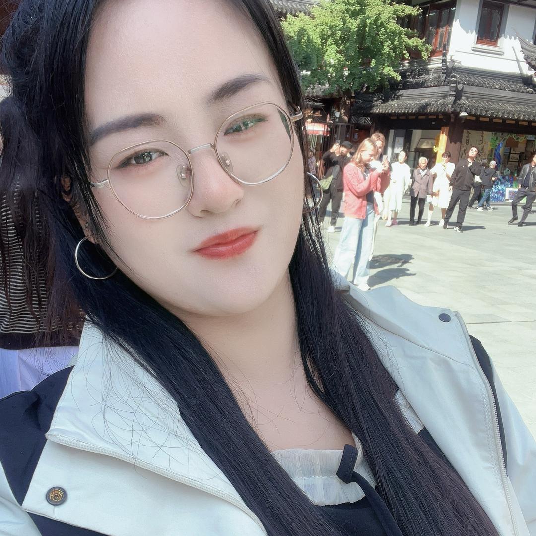 ⁽⁽ƪ冷💔言유入❤️心