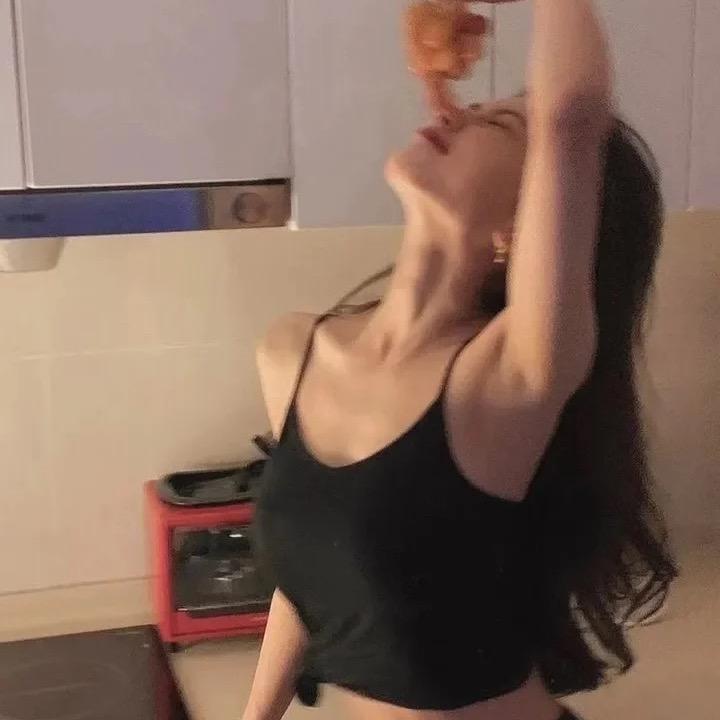 九百万