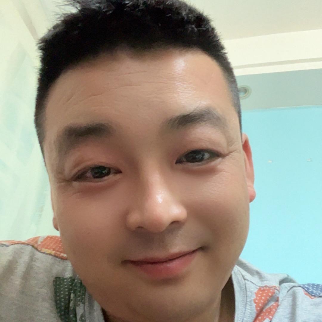 小时候可开朗了