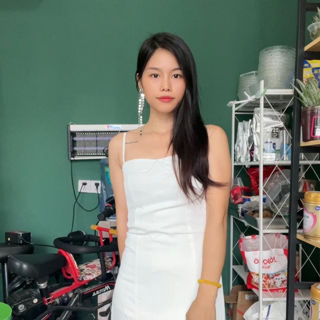 重庆森林小美女