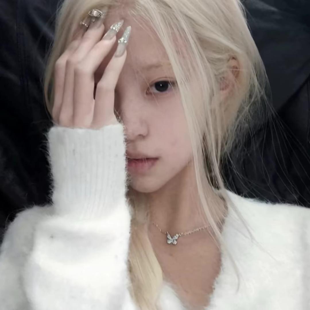 盈盈