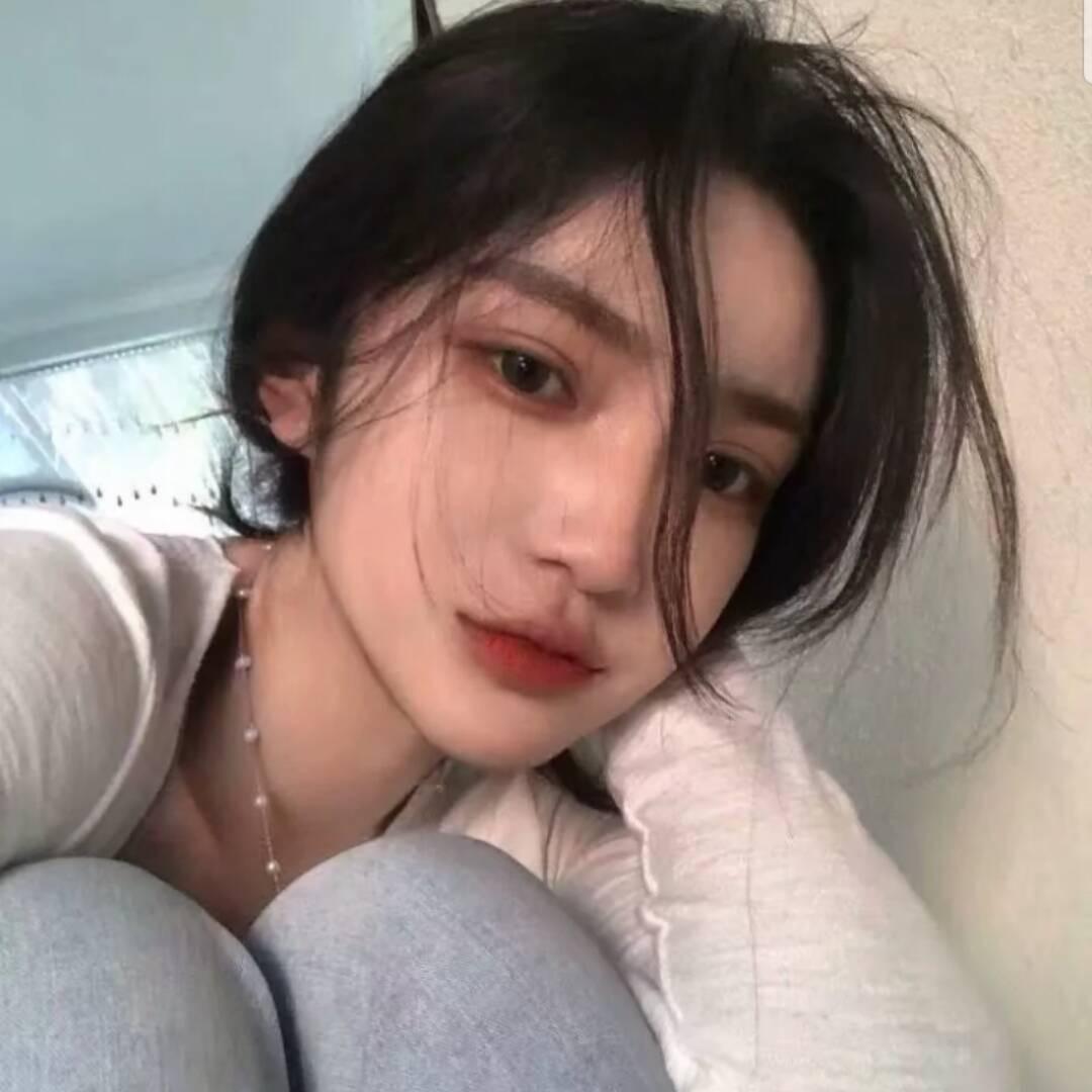 小 老 婆_