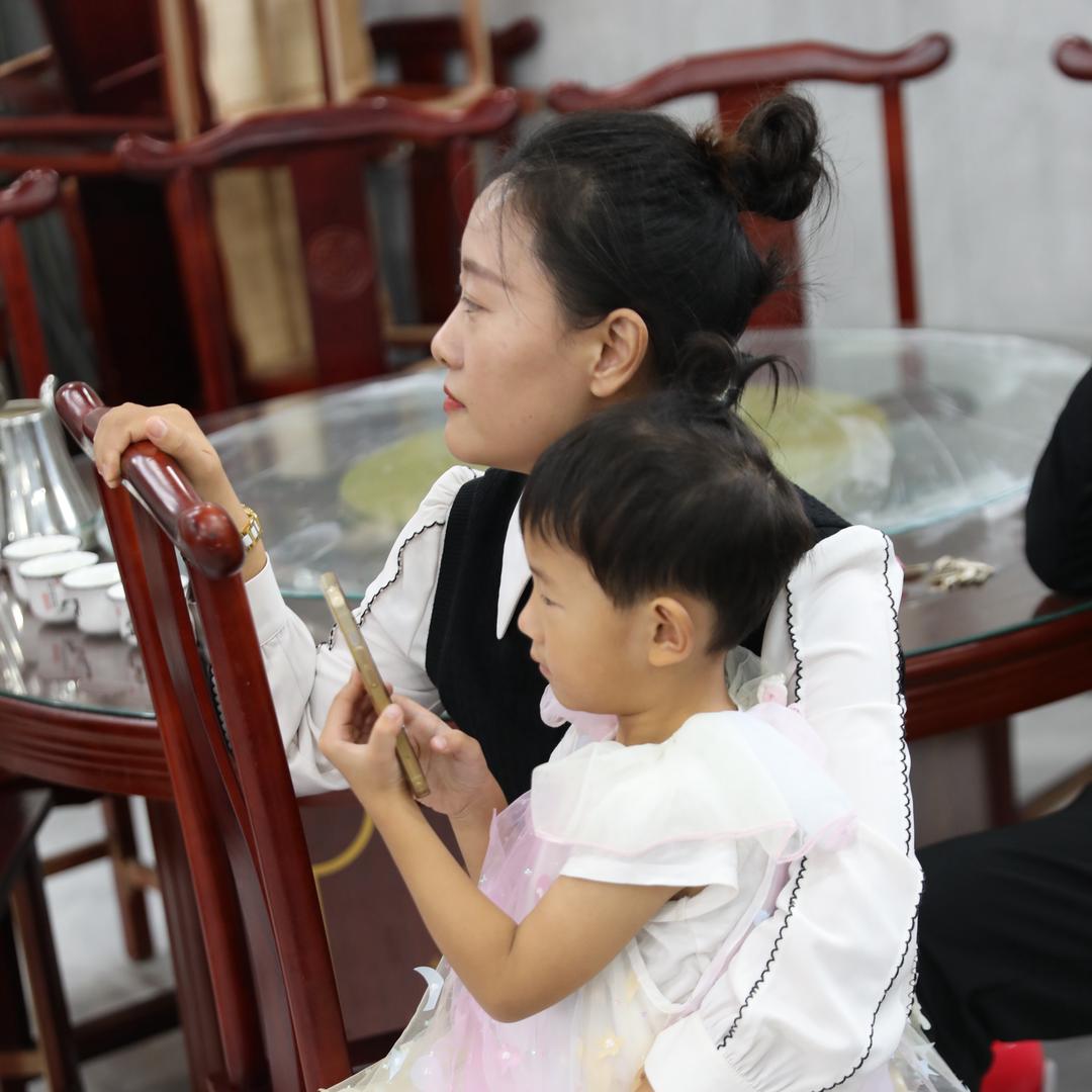 王磊做蛋糕