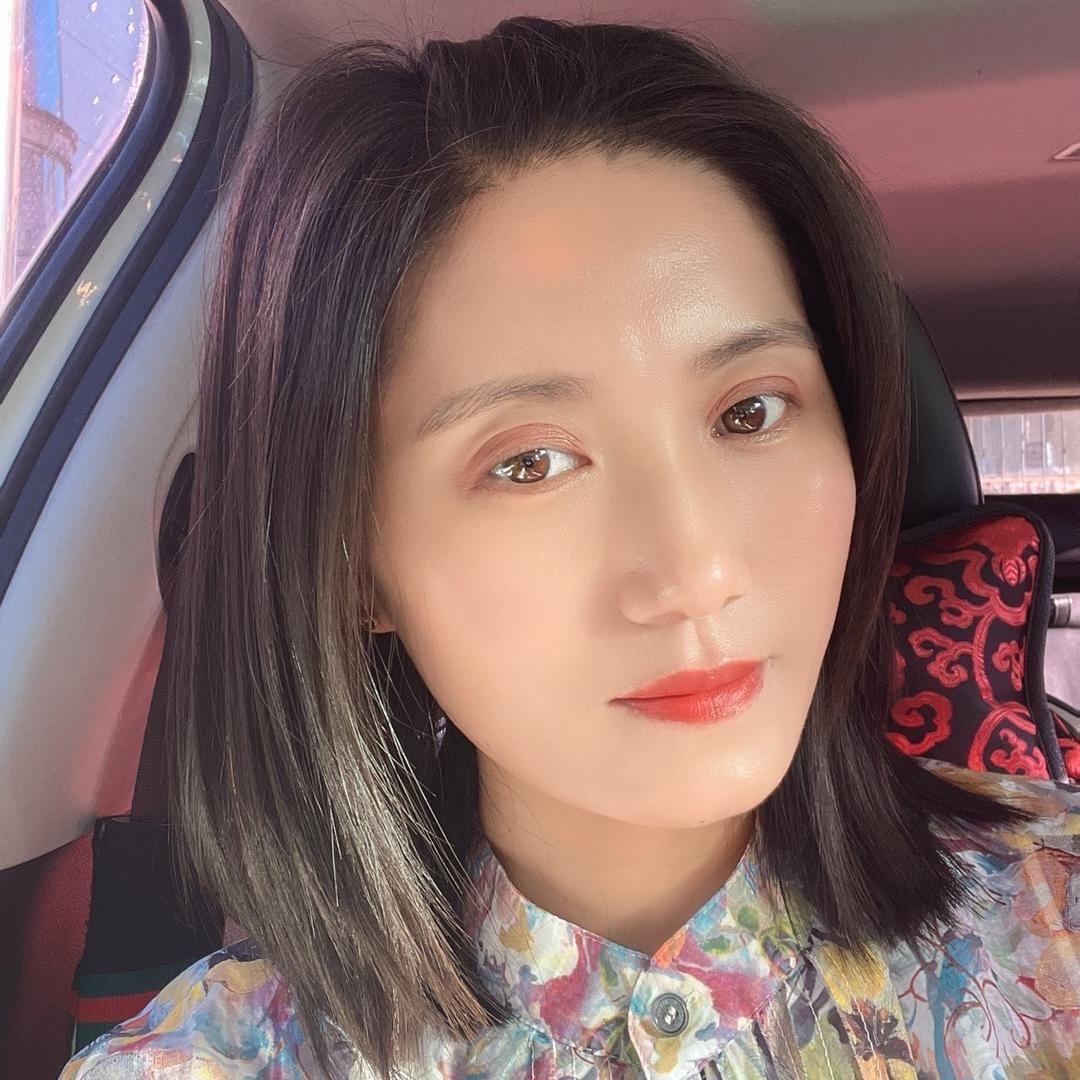 佳丽