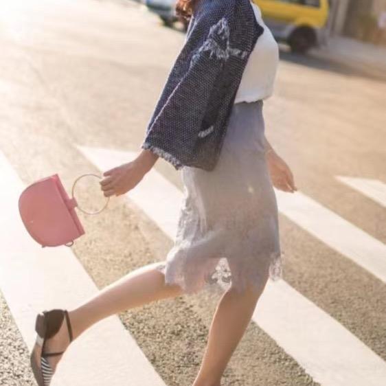 Aiyi折扣女装
