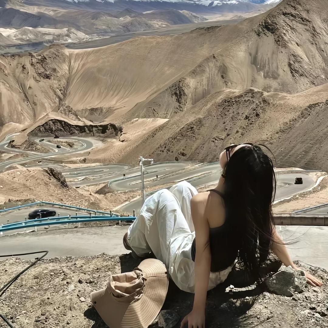AA🕊️