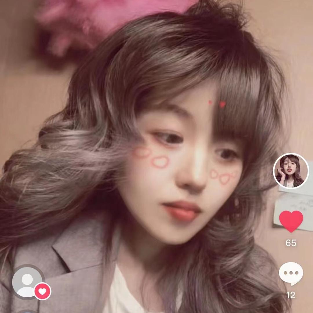 十八很饿吖