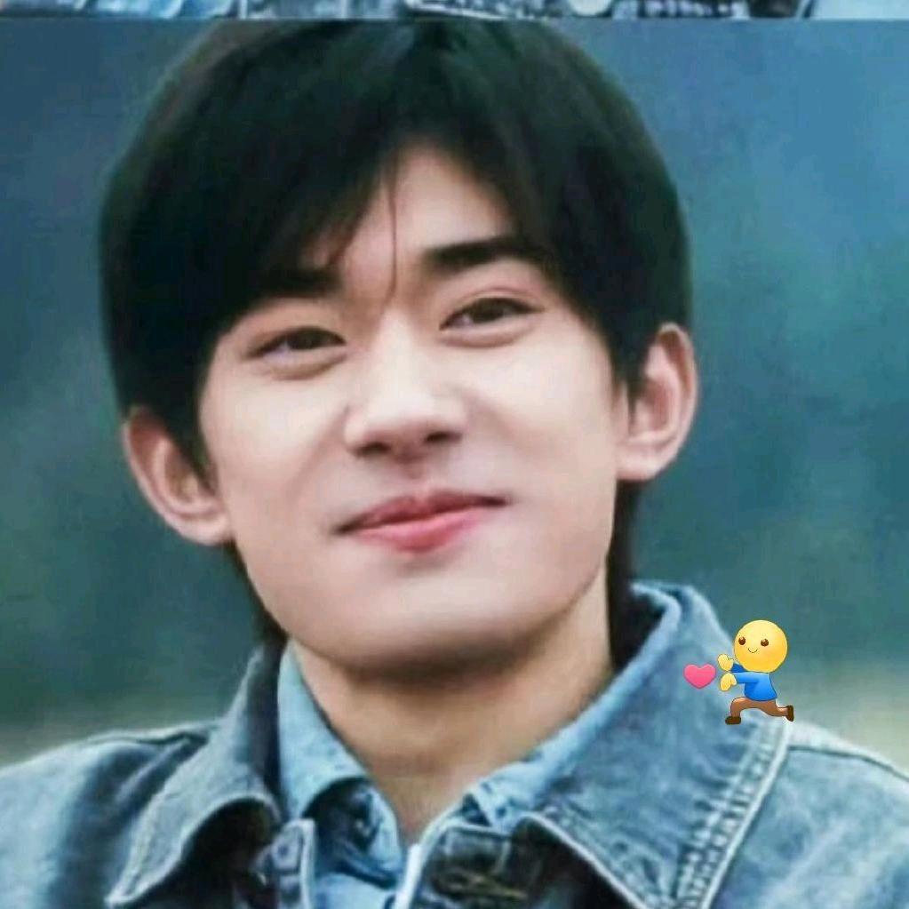 红茶拿铁摇七喜