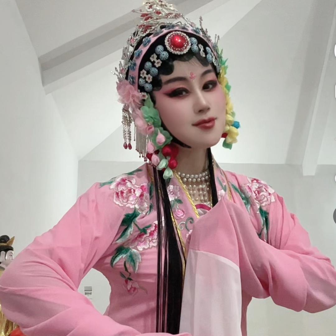 萍艺术团🤝