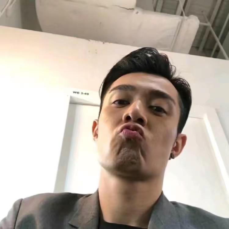 酒吧、订台找当周