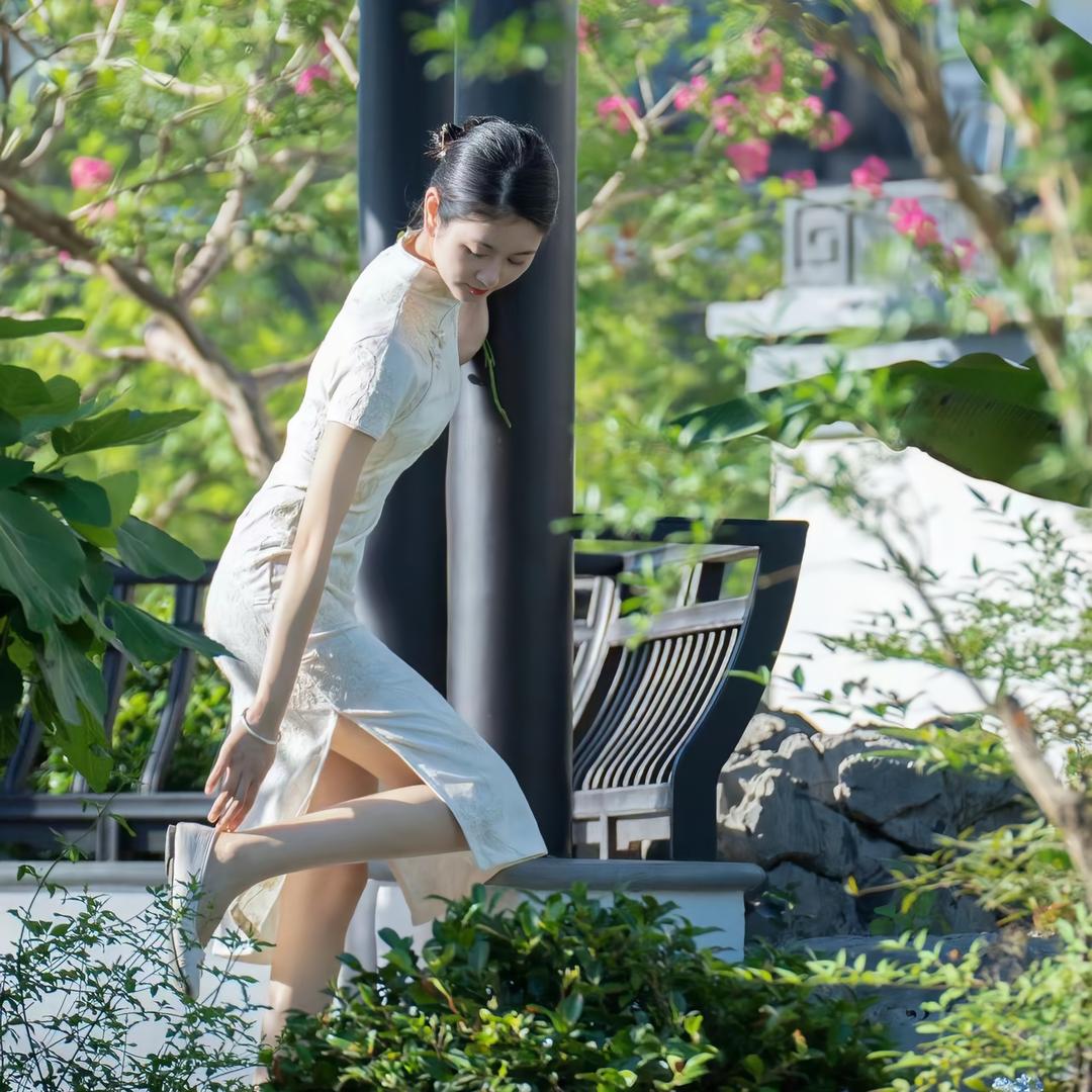 沐春风温泉小院-美少女