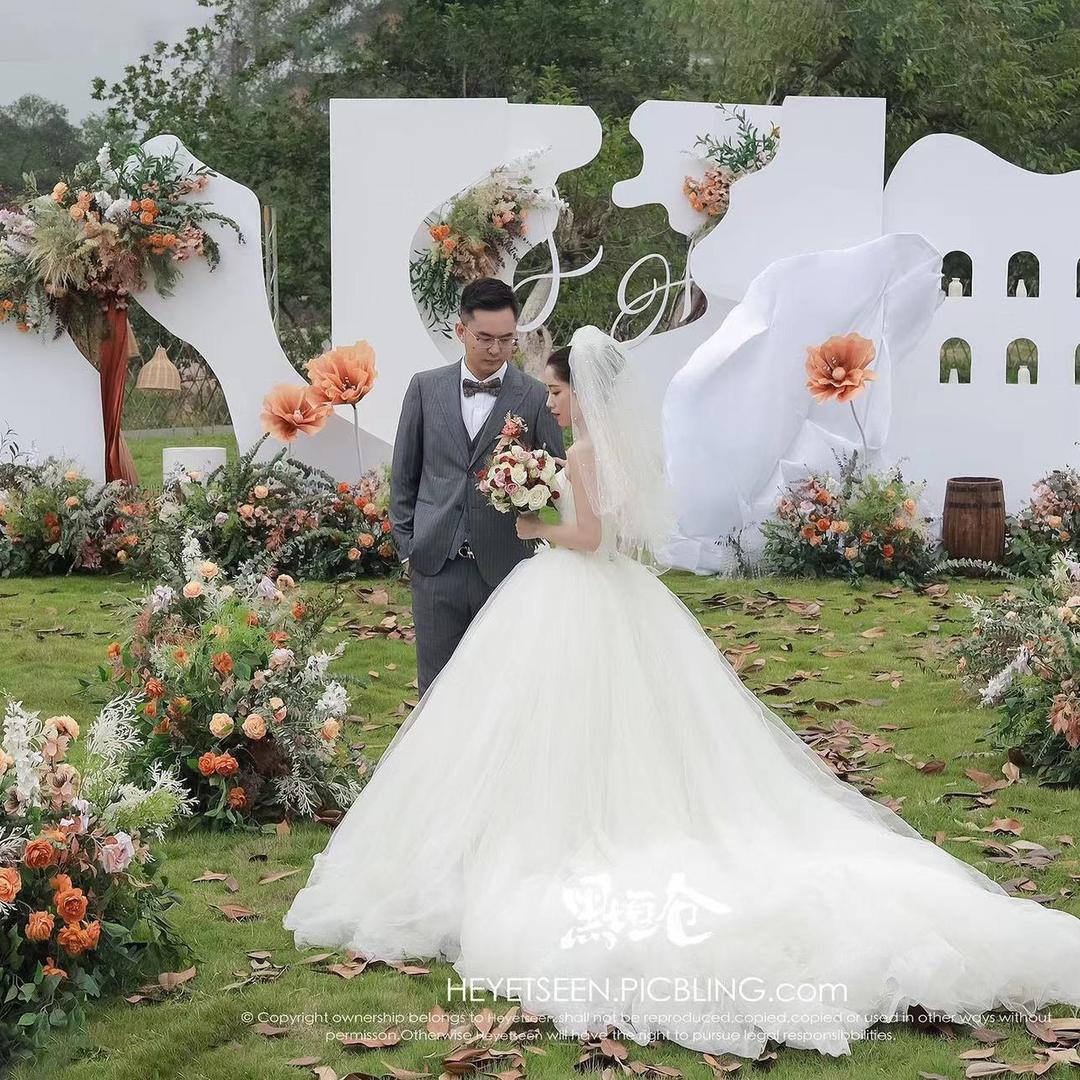 临泉幕白婚庆婚庆有限公司