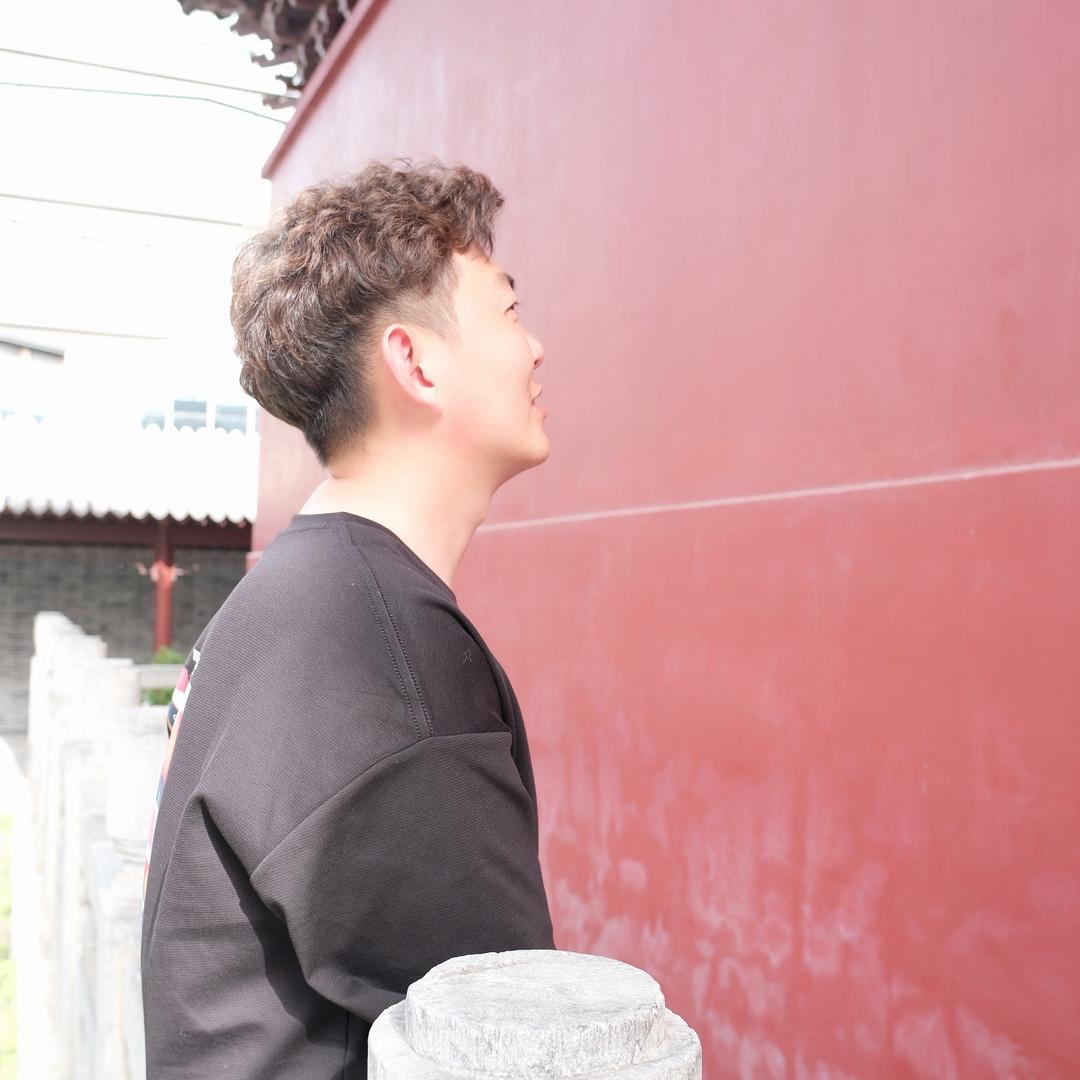 吱欧周.
