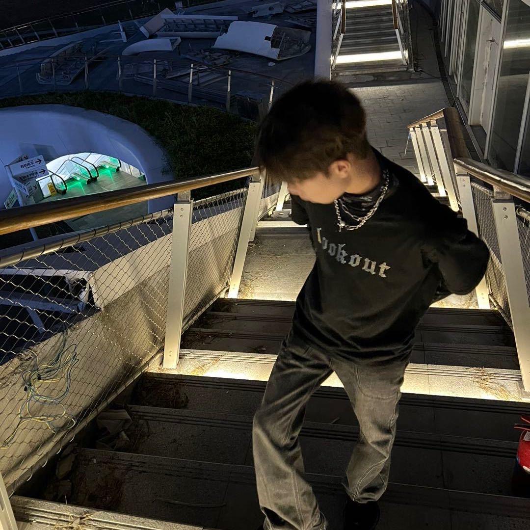 男二.
