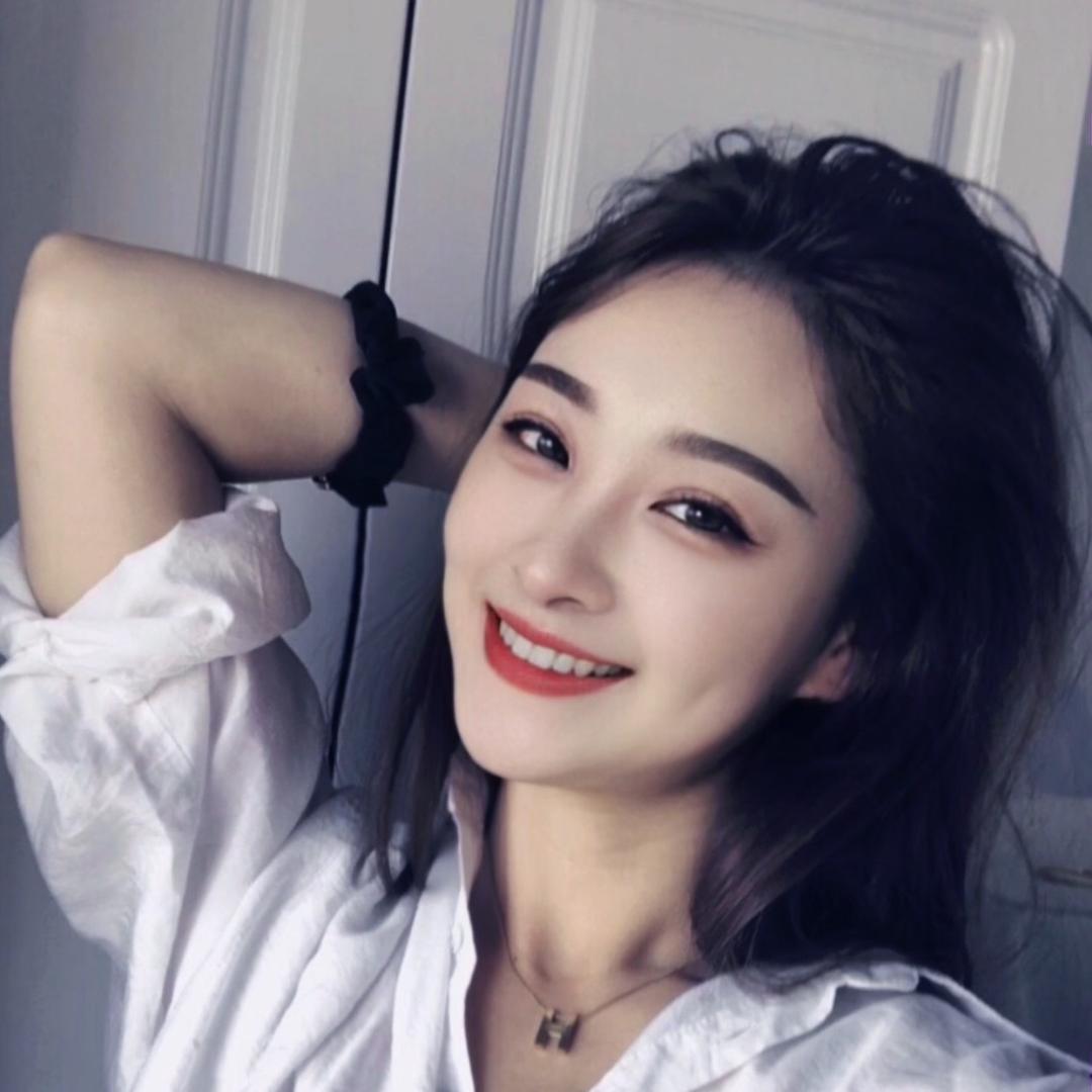 晓晓。