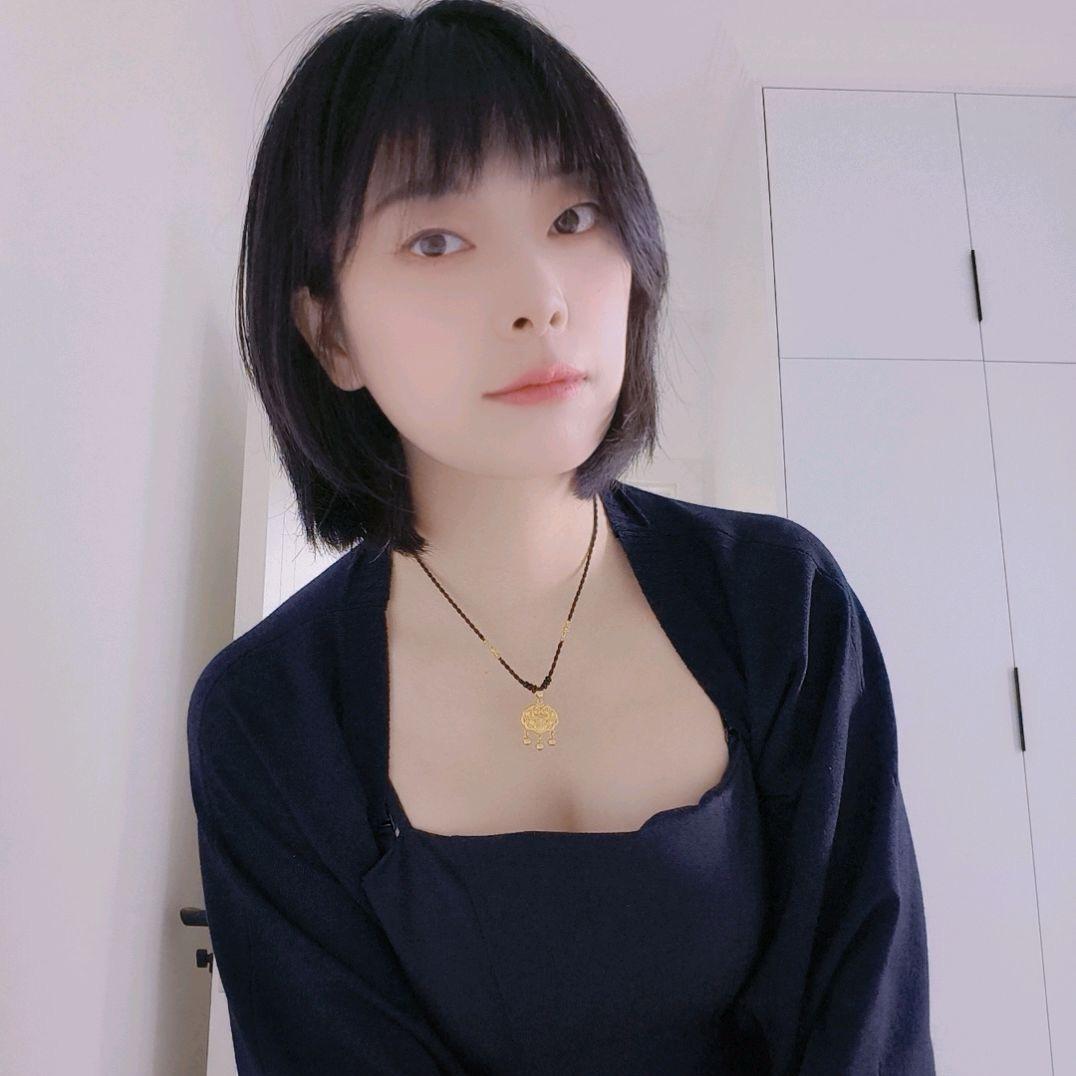 向女子