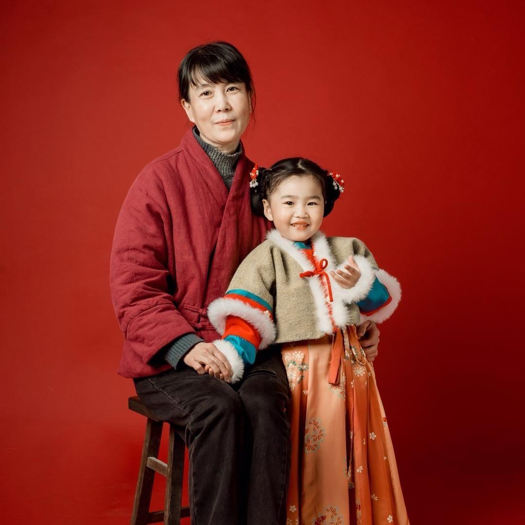 啾咪和奶奶