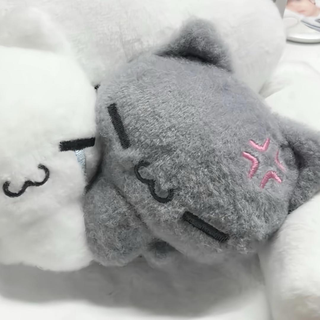 抑郁的草莓蛋糕