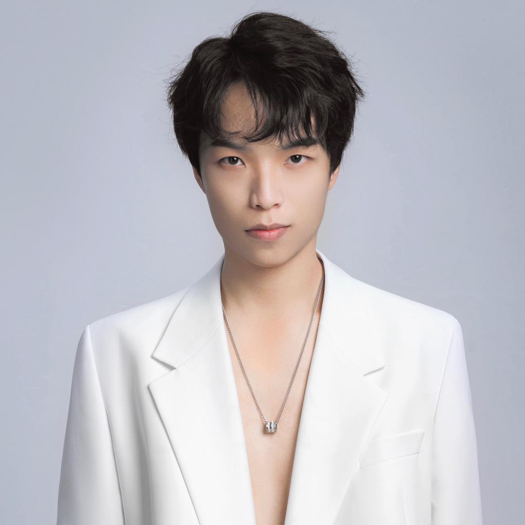 藤野 明明