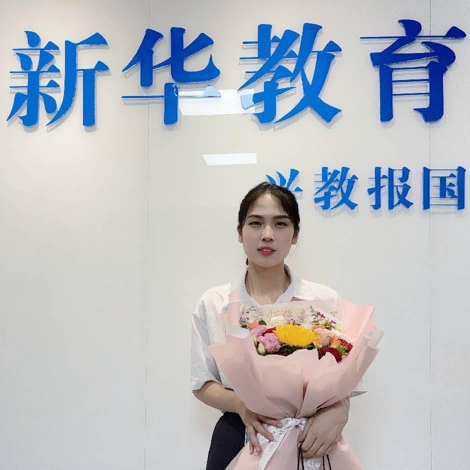 琳琳在安康做免费技能培训