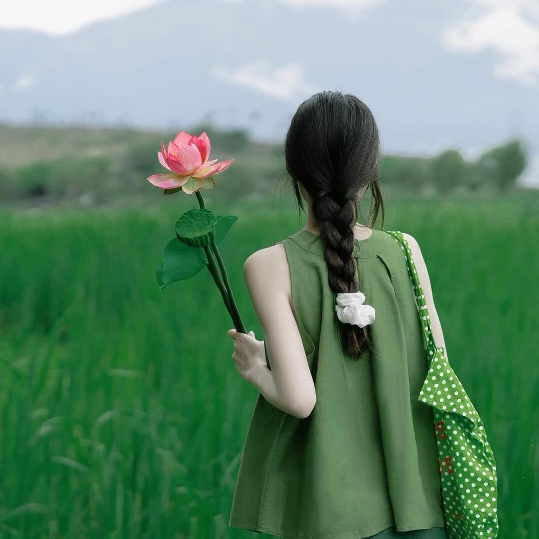 🌈爱跳舞的蓝精灵(σ≧∀≦)σ