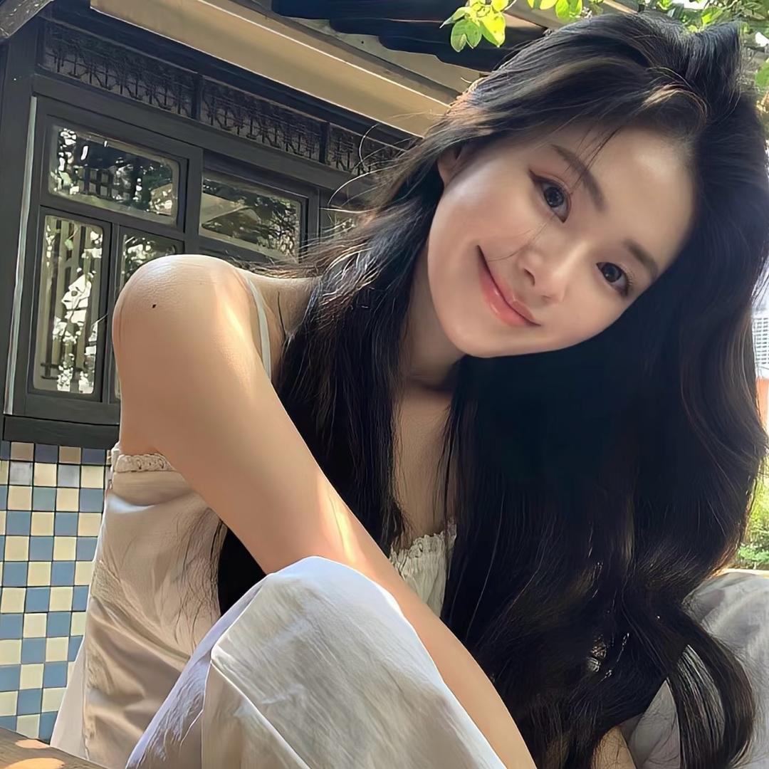 只吃香菜。爱喝果汁🍹