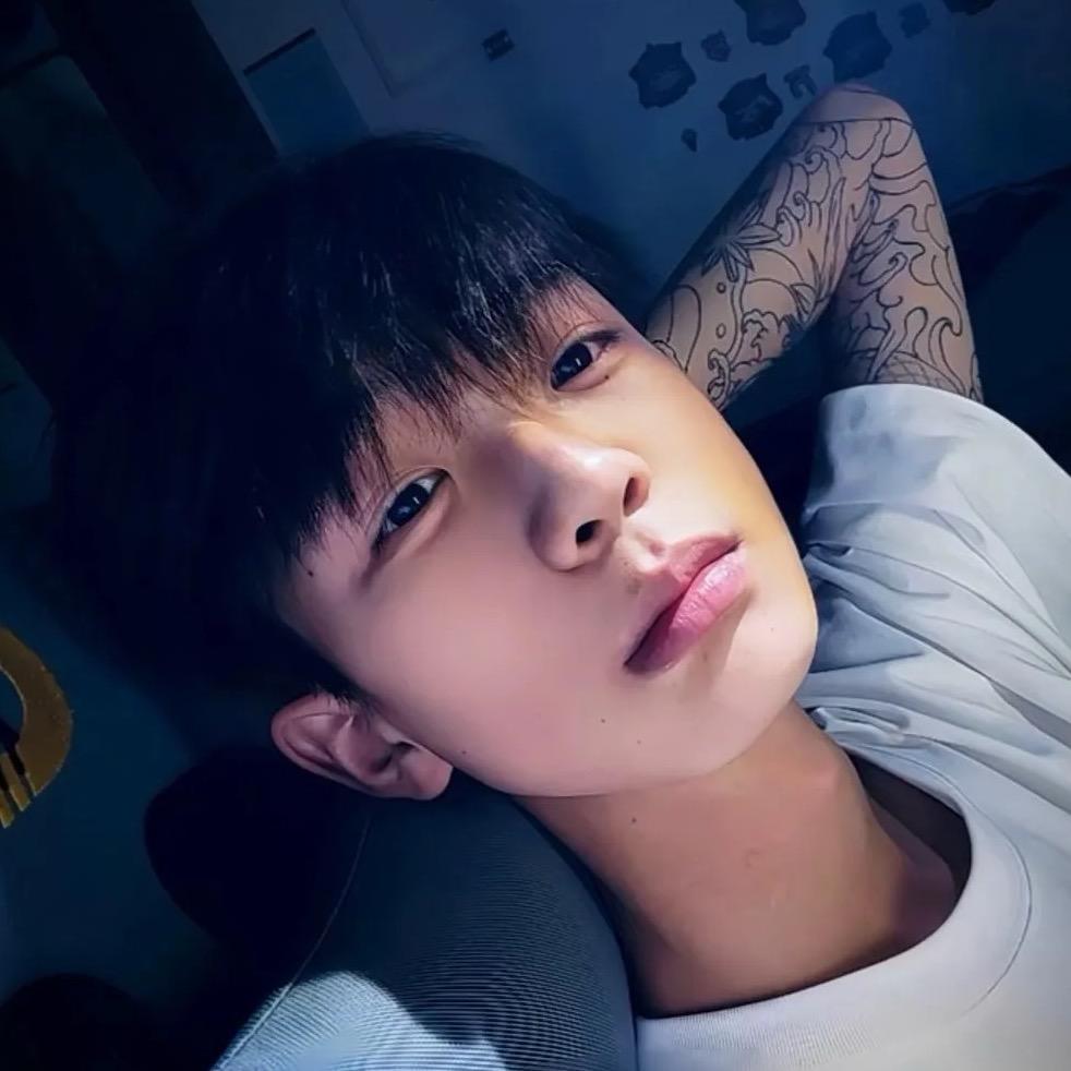 小次💸