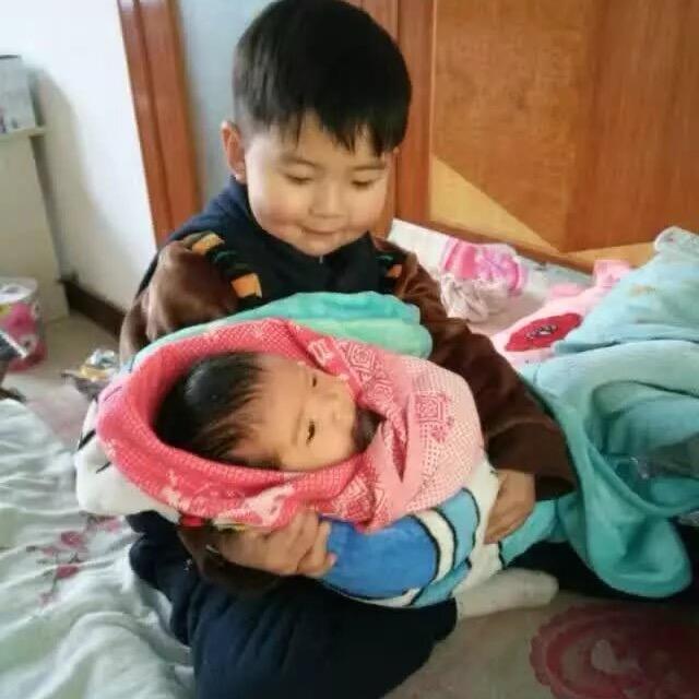 福莱新材HR小杨姐