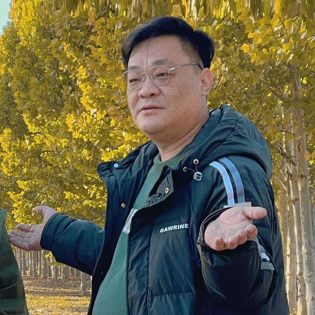 荣小邦