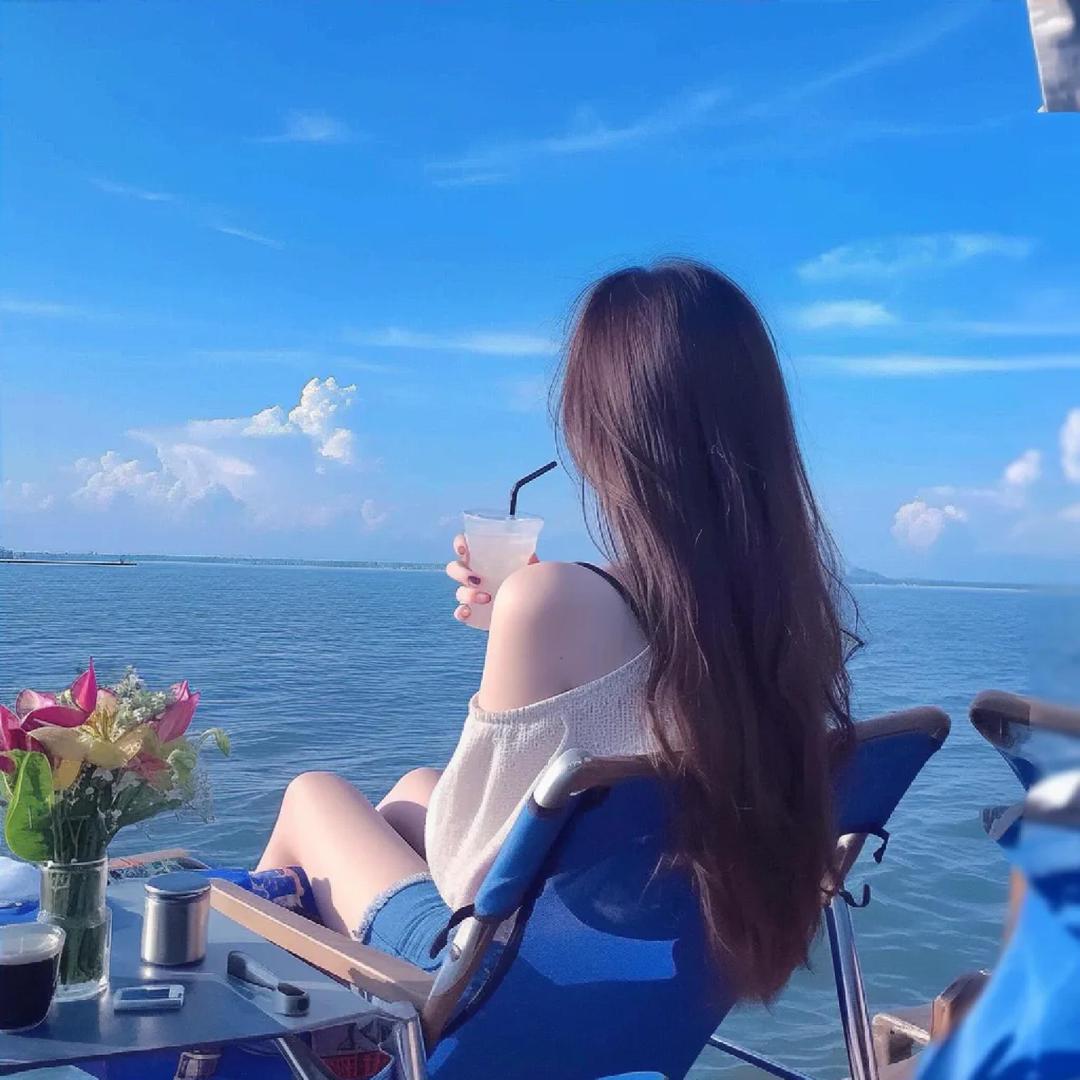 Lili小助理6869