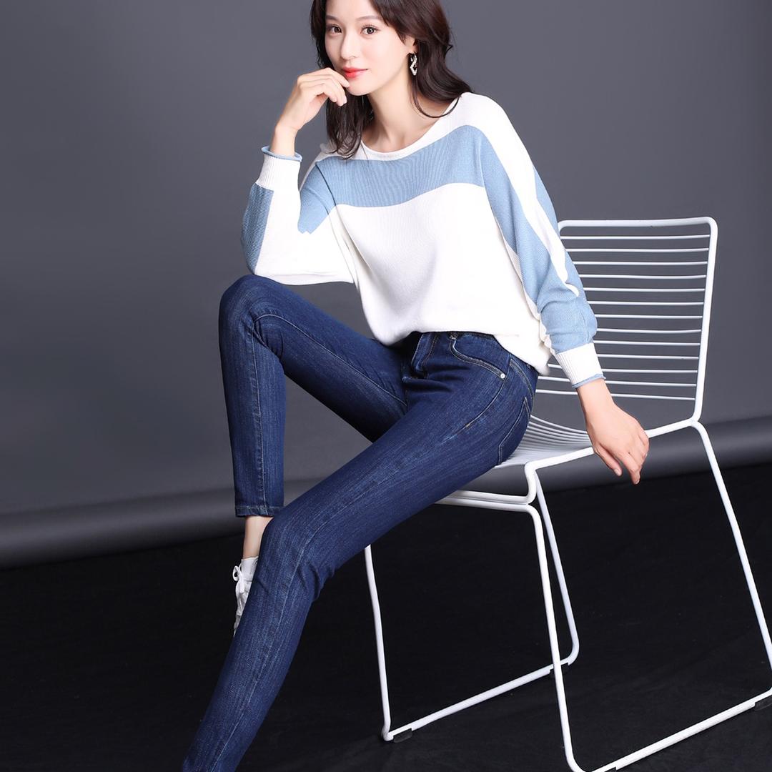 吻乐梦莱妮女装专卖店